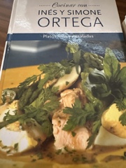 Cocinar con Inés y Simone Ortega Image Cover