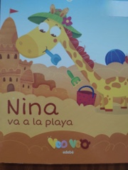 Nina va a la playa Image Cover