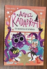 Anna Kadabra 3. Un monstruo en la bañera Image Cover