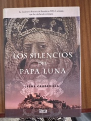 Los silencios del papa Luna Image Cover