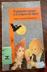 El pequeño vampiro y el enigma del ataúd Image Cover